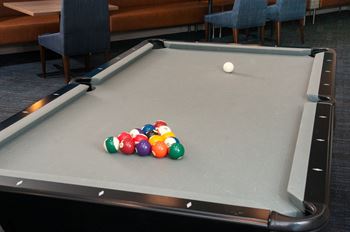 Pool tabble